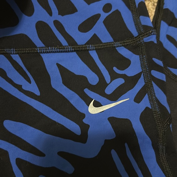 Nike dry fit leggings - Picture 3 of 10